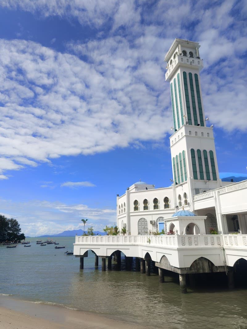 Tanjung Bungah & Floating Mosque Photo Stop
