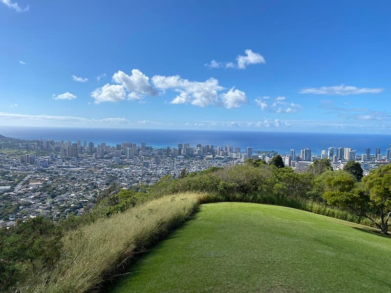 Tantalus Lookout (Puu Ualakaa State Park)