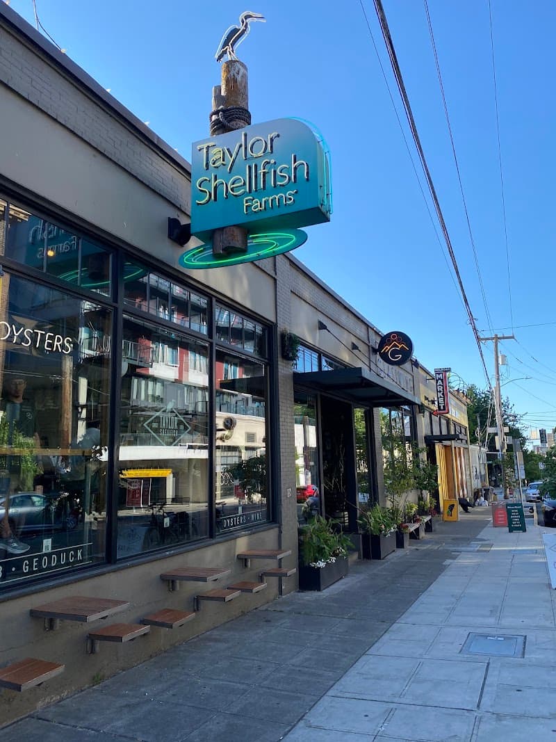 Taylor Shellfish Oyster Bar