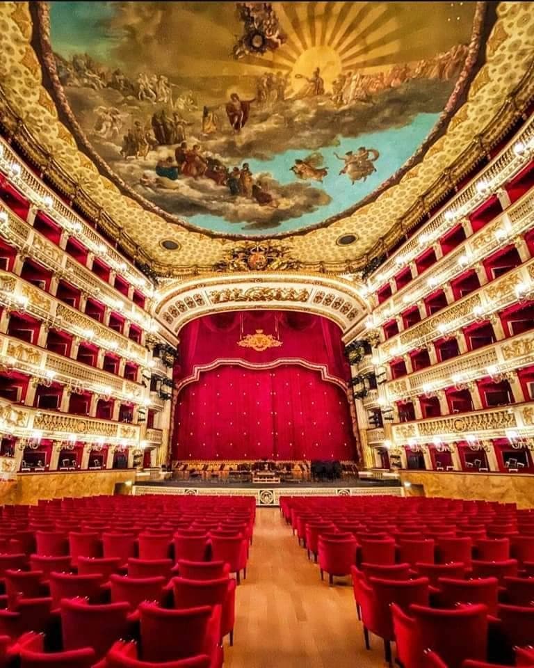 Teatro di San Carlo (Guided Tour)