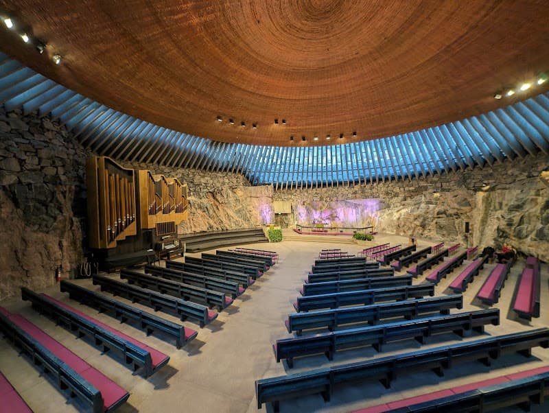 Temppeliaukio (Rock Church) & Töölö Walk