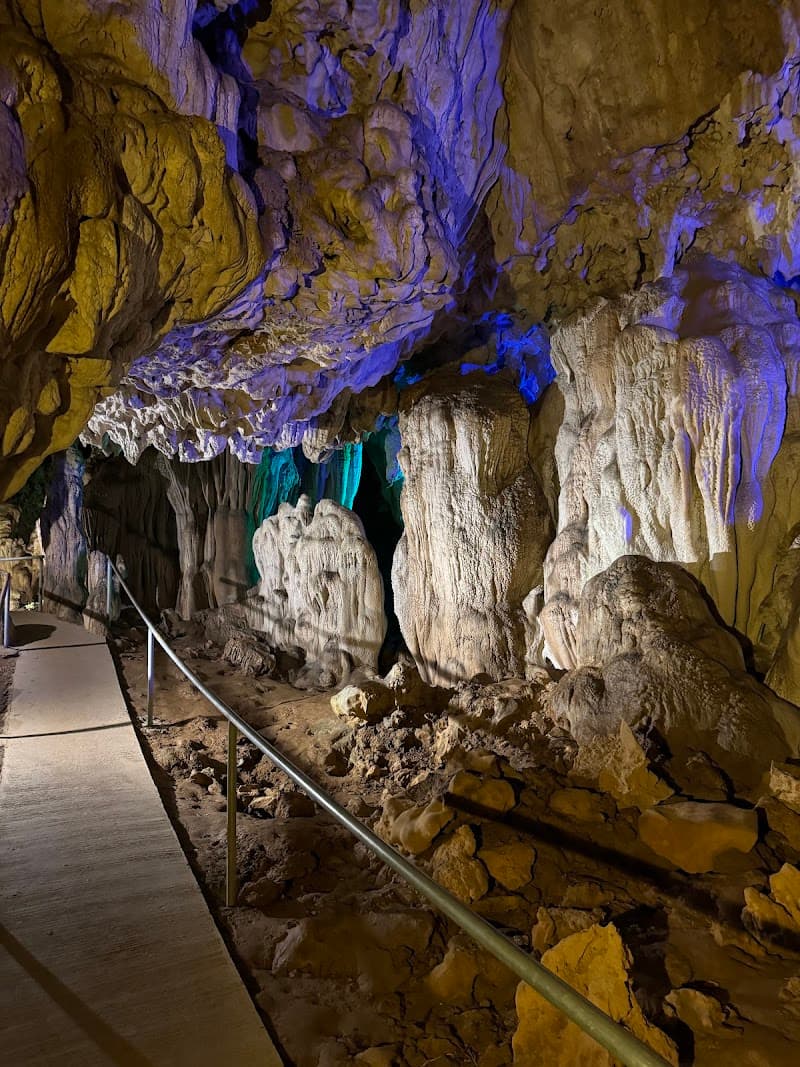 Tham Chang Cave