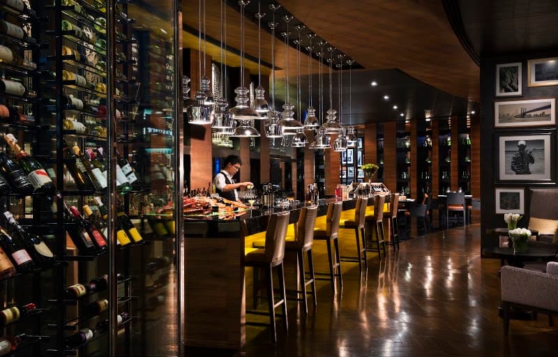 The District Grill Room & Bar (Bangkok Marriott Sukhumvit)