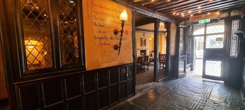 George & Pilgrims Hotel