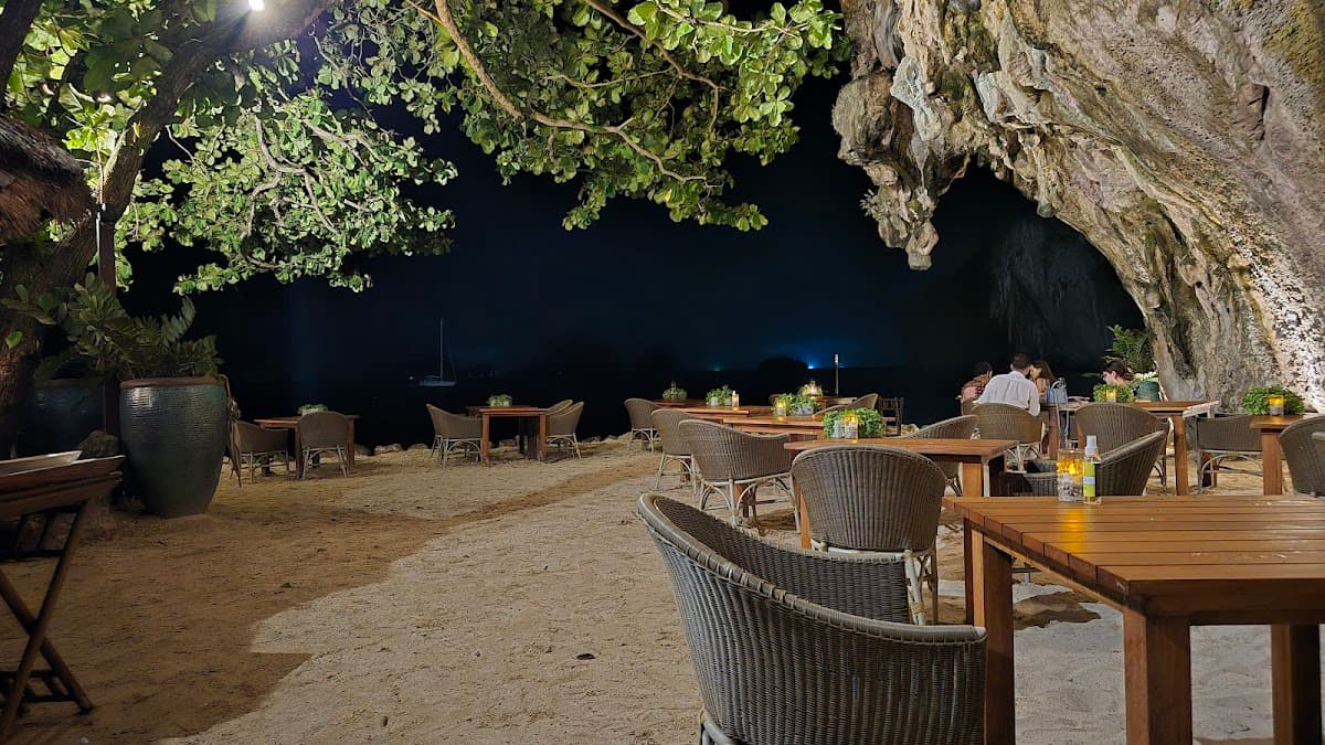 The Grotto Viewpoint Cafe