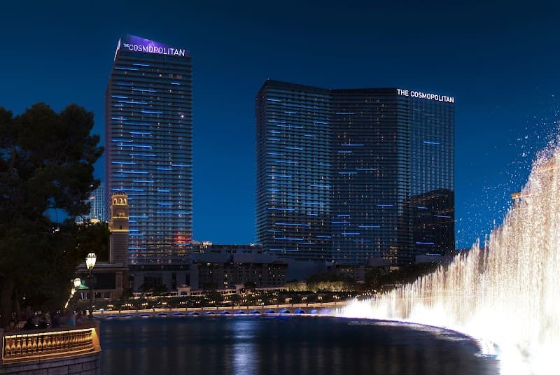 Family-Friendly Vegas: Lights, Ziplines & Desert Views