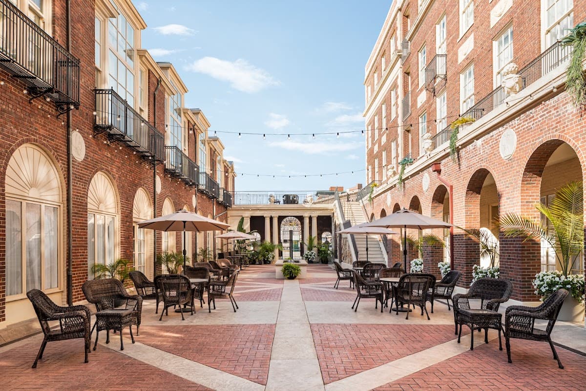 The Magnolia Hotel Omaha