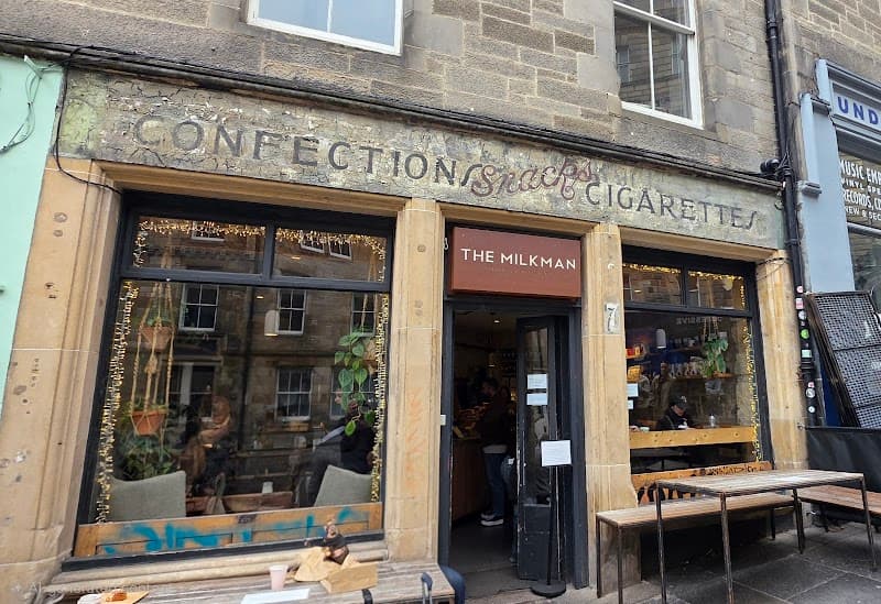 Elegant Edinburgh Bites & Drams: A Two-Day Taster