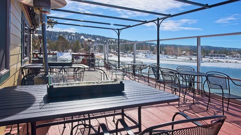 The Pines Cafe