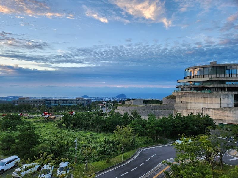 The Qube Resort Jeju Seogwipo
