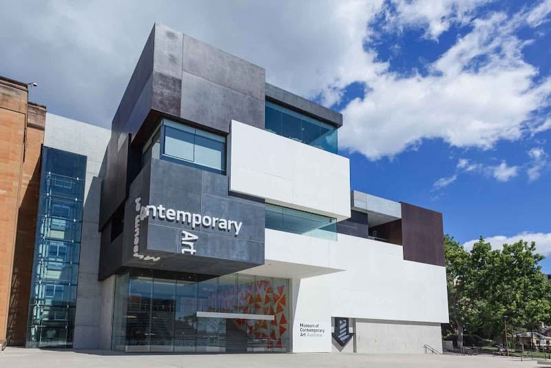 The Rocks Lanes & Museum of Contemporary Art (MCA)