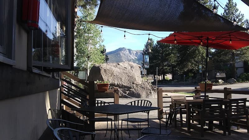 The Warming Hut Café