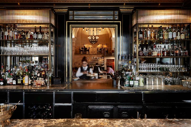 Two Classic Days in Elegant Central London