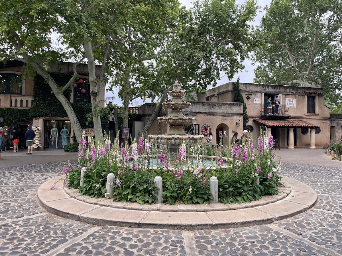 Tlaquepaque Arts Village