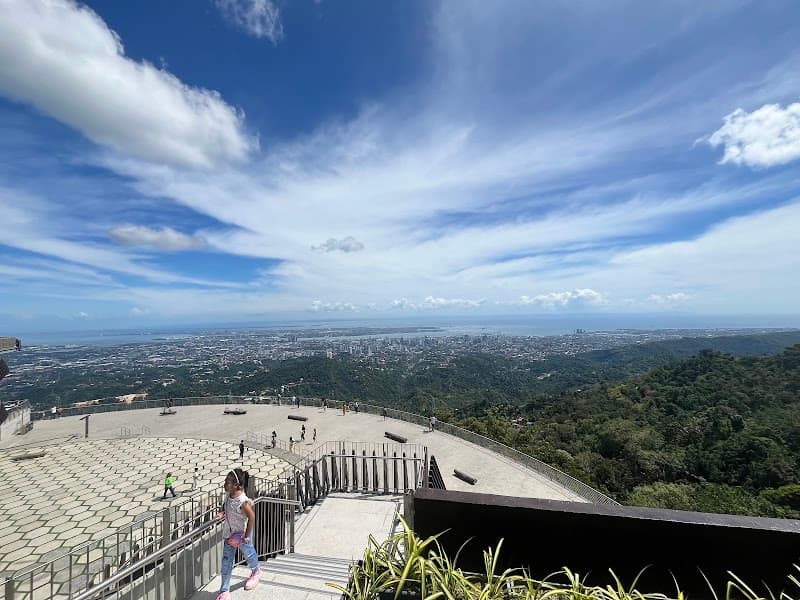 Tops Lookout (or Tops of Cebu Area Viewpoints)