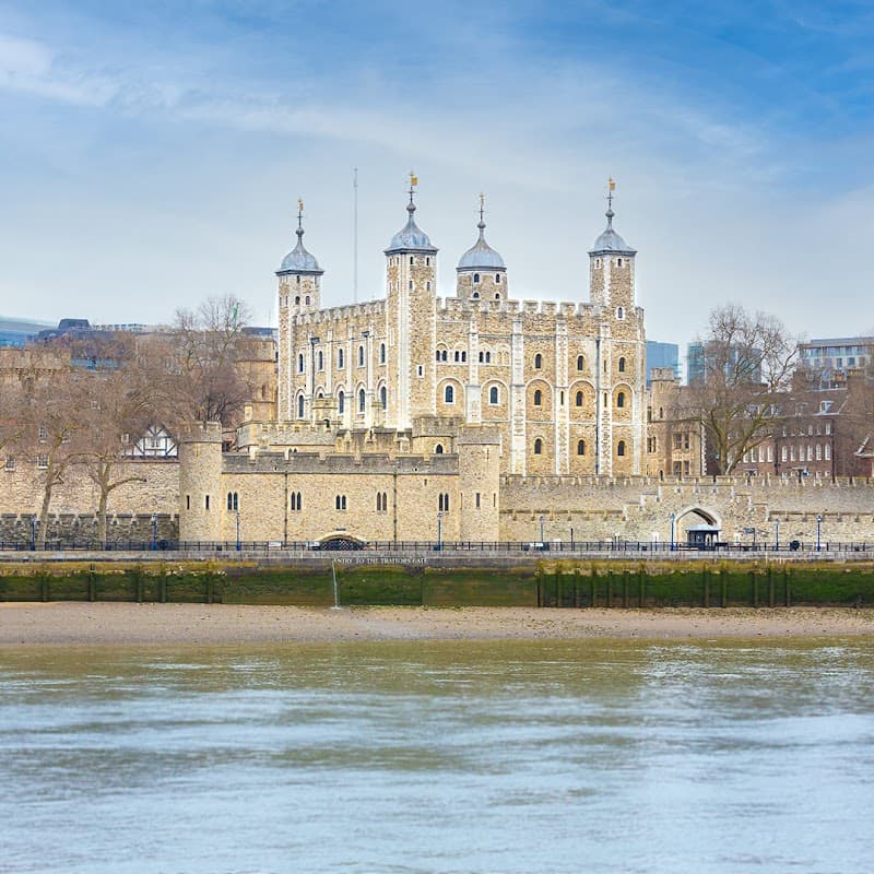 Tower of London & Bridge Walk
