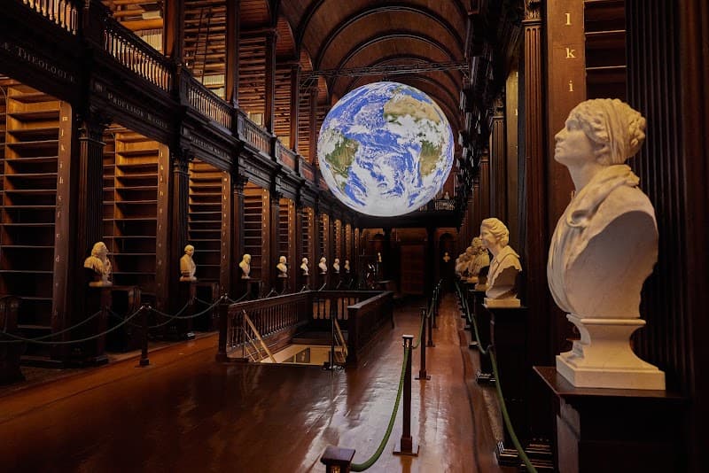 Trinity College & Book of Kells