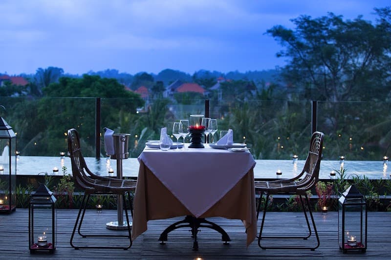 Ubud Village Hotel (or equivalent 3-star)