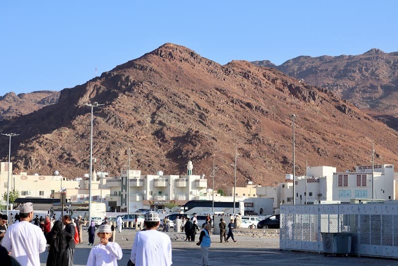 Uhud Mountain and Martyrs’ Cemetery