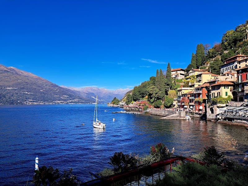 Varenna Old Town & Passeggiata degli Innamorati