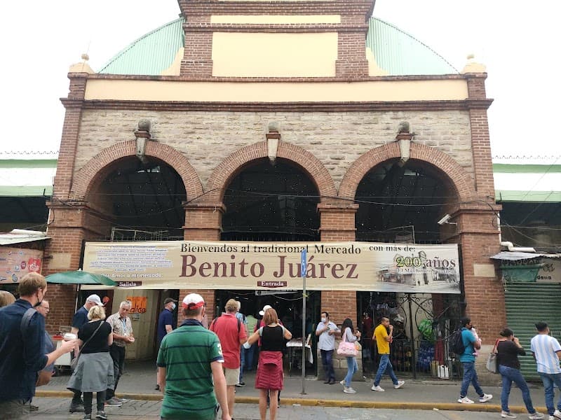 Mercado 20 de Noviembre (Vegetarian Stalls Section)