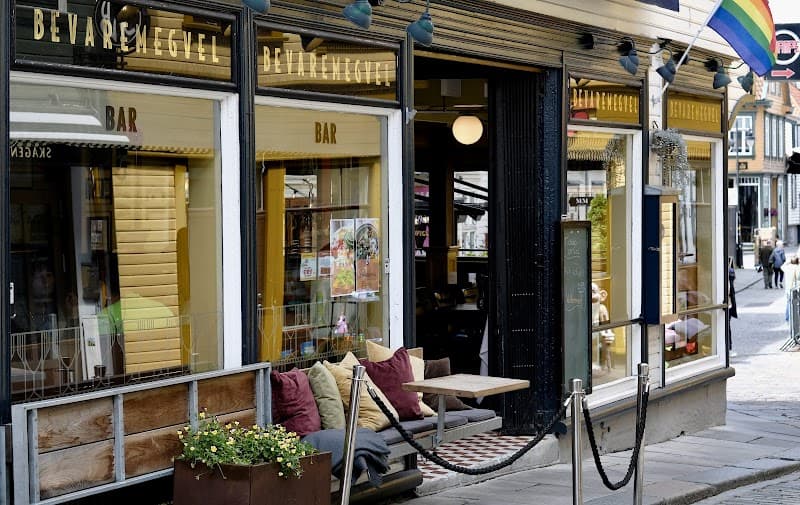Bevaremegvel Bar & Restaurant (Fish/Vegetarian Only)