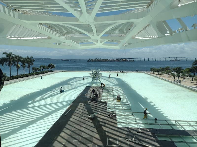 Walk Around Praça Mauá & Boulevard Olímpico