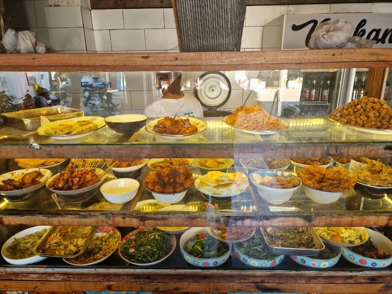 Warung Varuna
