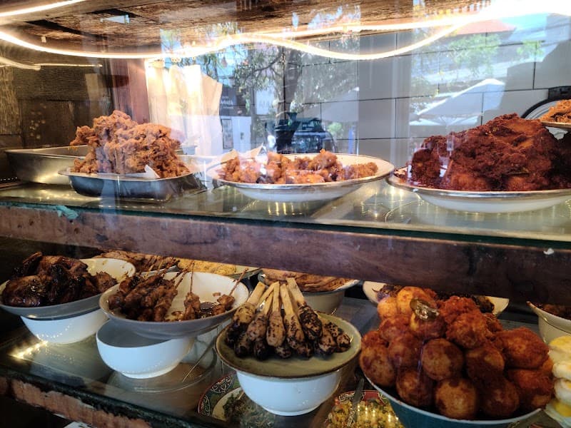 Warung Varuna