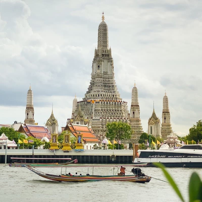 Wat Arun Sunset Climb