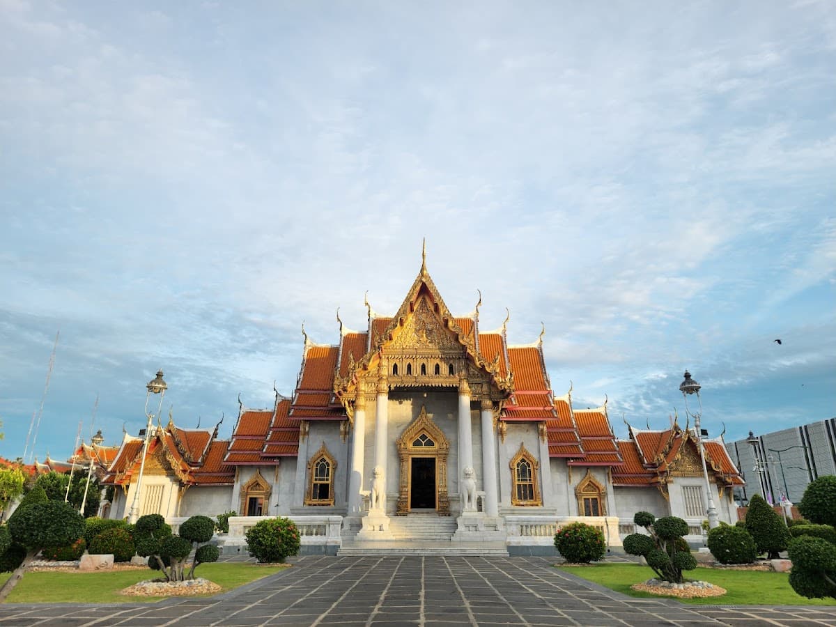 Wat Benchamabophit (Marble Temple)