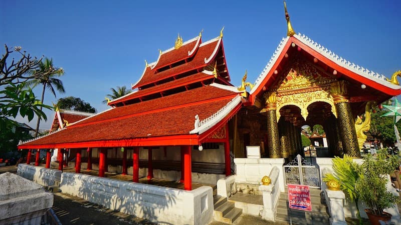 Wat Mai and Heritage Streets