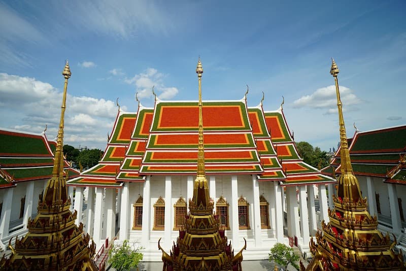 Wat Ratchanatdaram and Loha Prasat