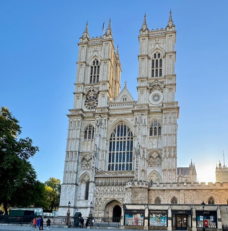 Westminster Abbey & Parliament / Big Ben (exterior plus selective interior)