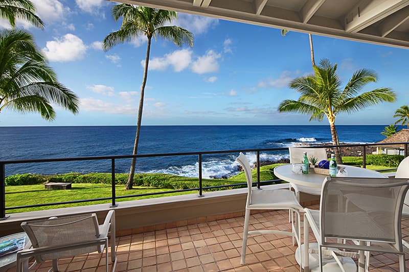 Whalers Cove Oceanfront Resort