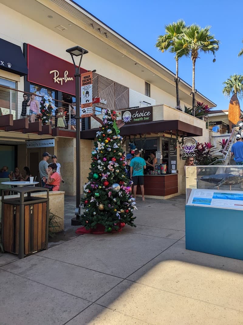 Whalers Village Shopping