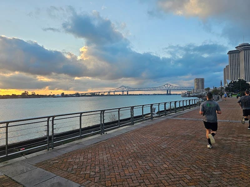 Woldenberg Riverfront Park Walk