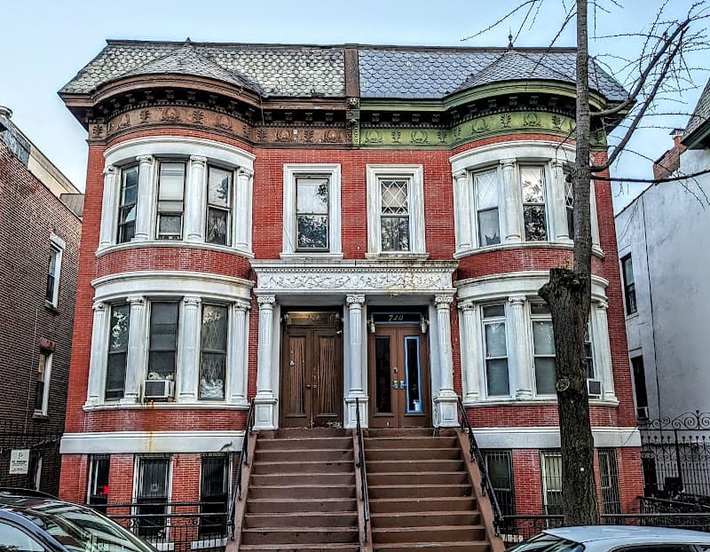 Woodstock Free Explore