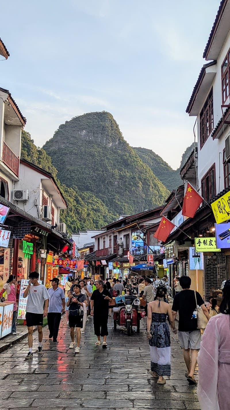 Yangshuo Riverside & West Street Evening Explore