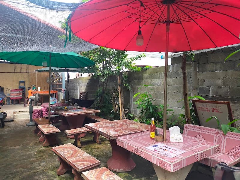Yasi Halal Restaurant