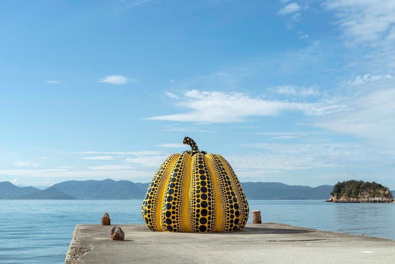 Yellow Pumpkin & Beach Walk