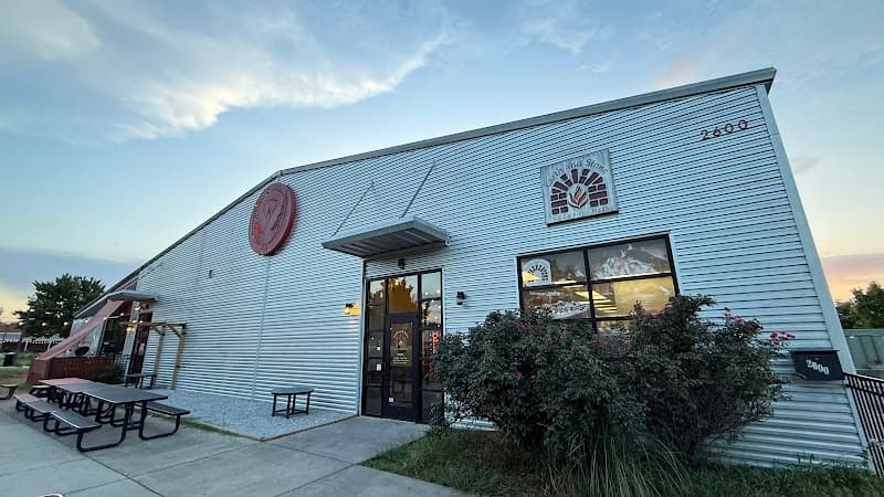 Yellowhammer Brewing / Earth and Stone Wood Fired Pizza (Vegetarian Only)