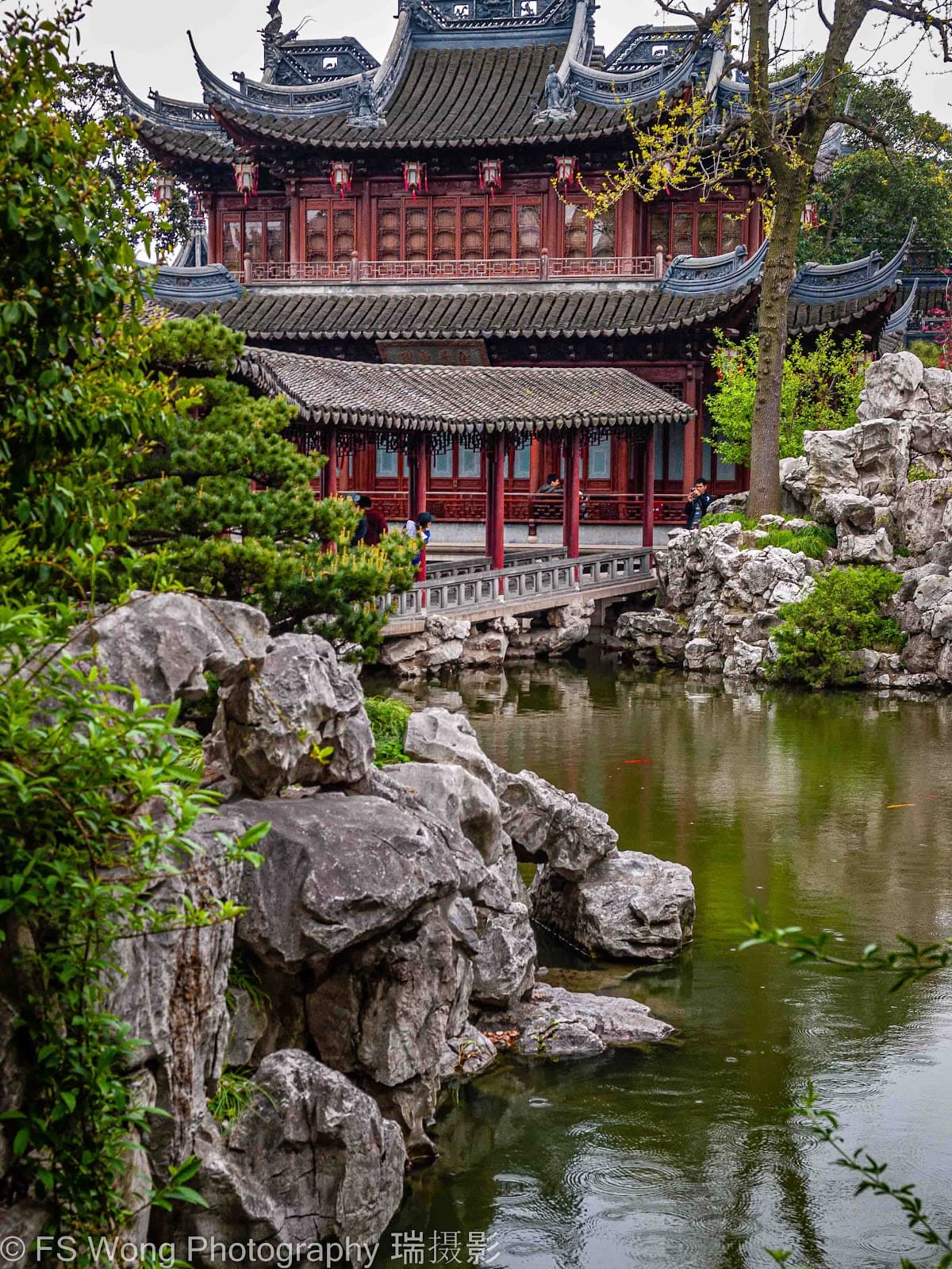 Yu Garden (Yuyuan) & City Bazaar